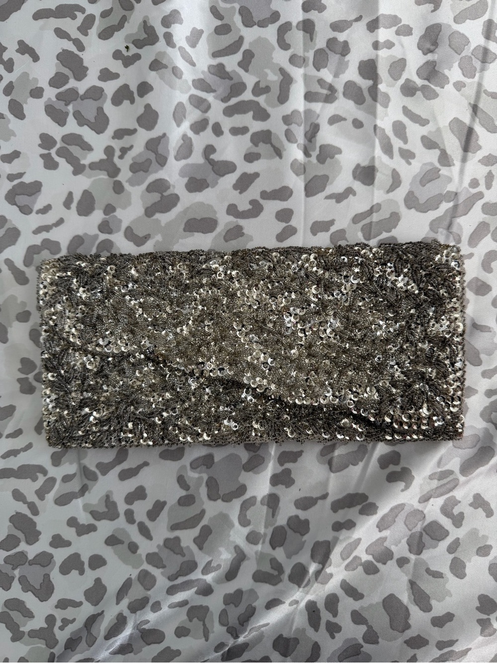 Source Unknown Silver Sequin Evening Clutch